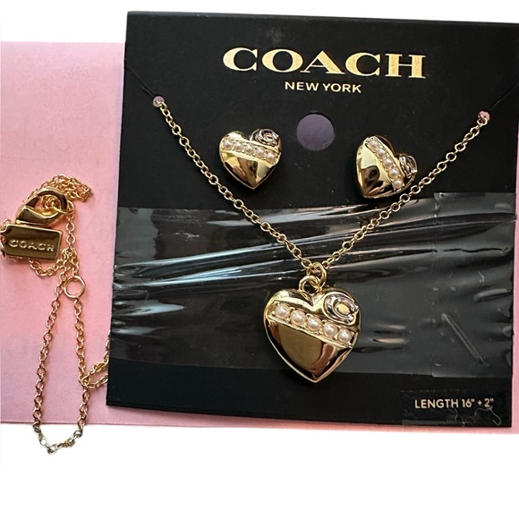 coach gold and pearls heart necklace and earrings NWT - Picture 1 of 8